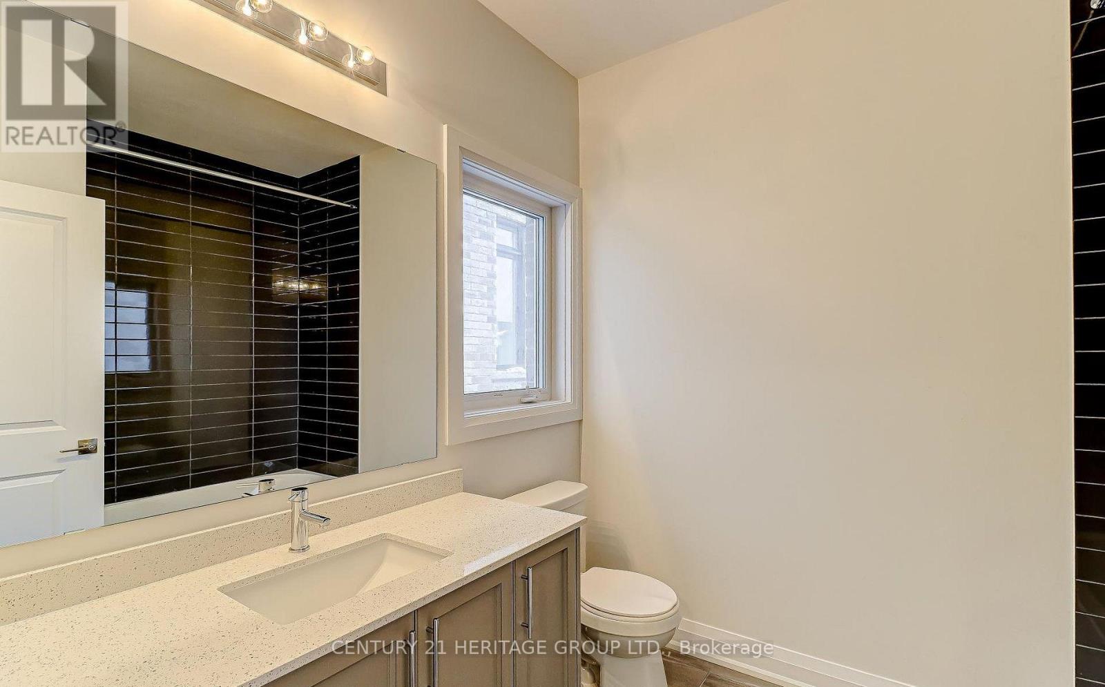 Main - 21 Seguin Street, Richmond Hill, Ontario  L4E 2X5 - Photo 13 - N12816112