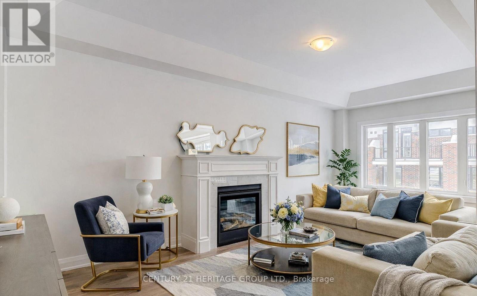 Main - 21 Seguin Street, Richmond Hill, Ontario  L4E 2X5 - Photo 5 - N12816112