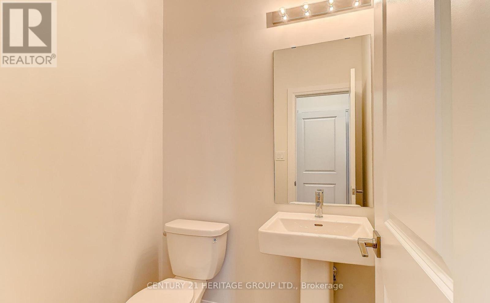 Main - 21 Seguin Street, Richmond Hill, Ontario  L4E 2X5 - Photo 7 - N12816112