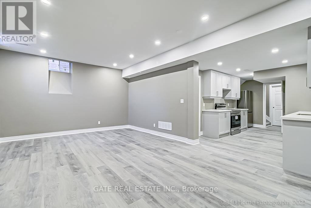 565 MCGREGOR FARM TRAIL, Newmarket, Ontario