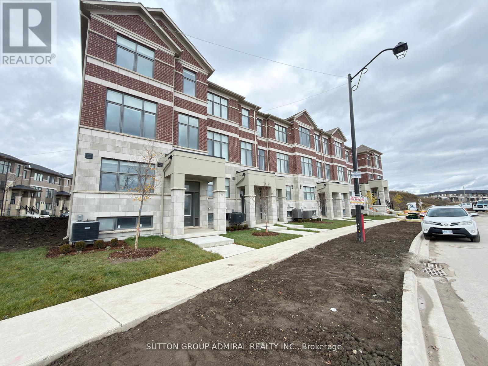 72 Lunay Drive, Richmond Hill, Ontario  L4S 0P2 - Photo 2 - N12816184