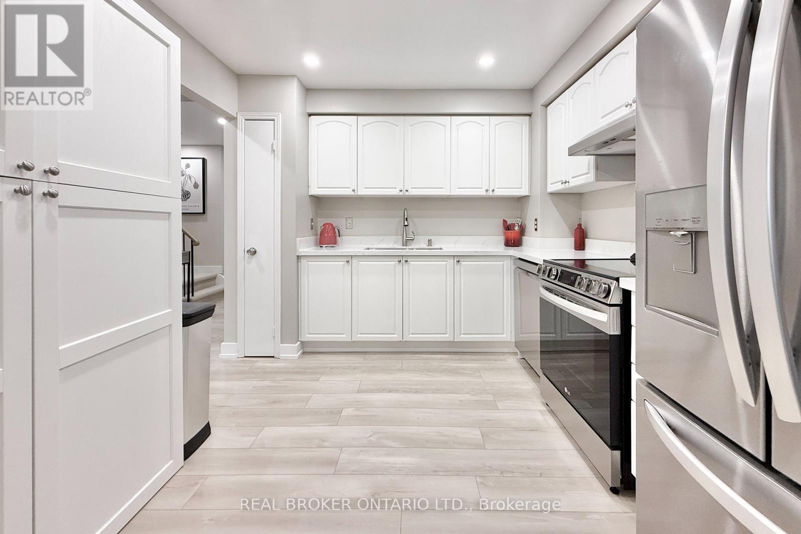 617 Gibney Crescent, Newmarket, Ontario  L3X 1Y3 - Photo 15 - N12816188