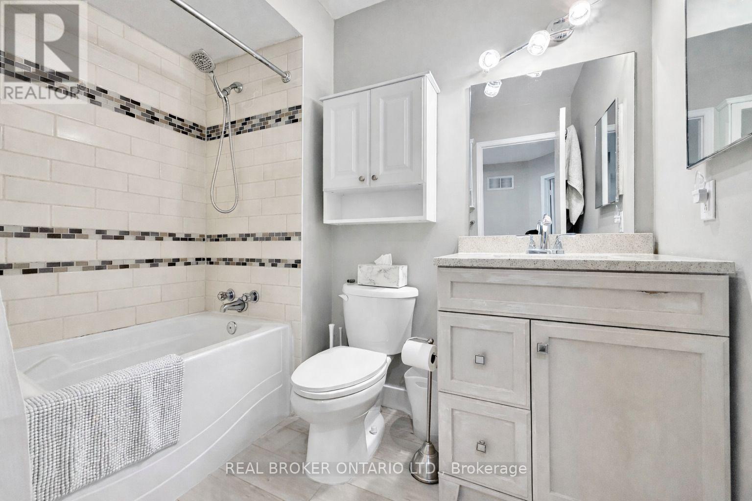 617 Gibney Crescent, Newmarket, Ontario  L3X 1Y3 - Photo 23 - N12816188