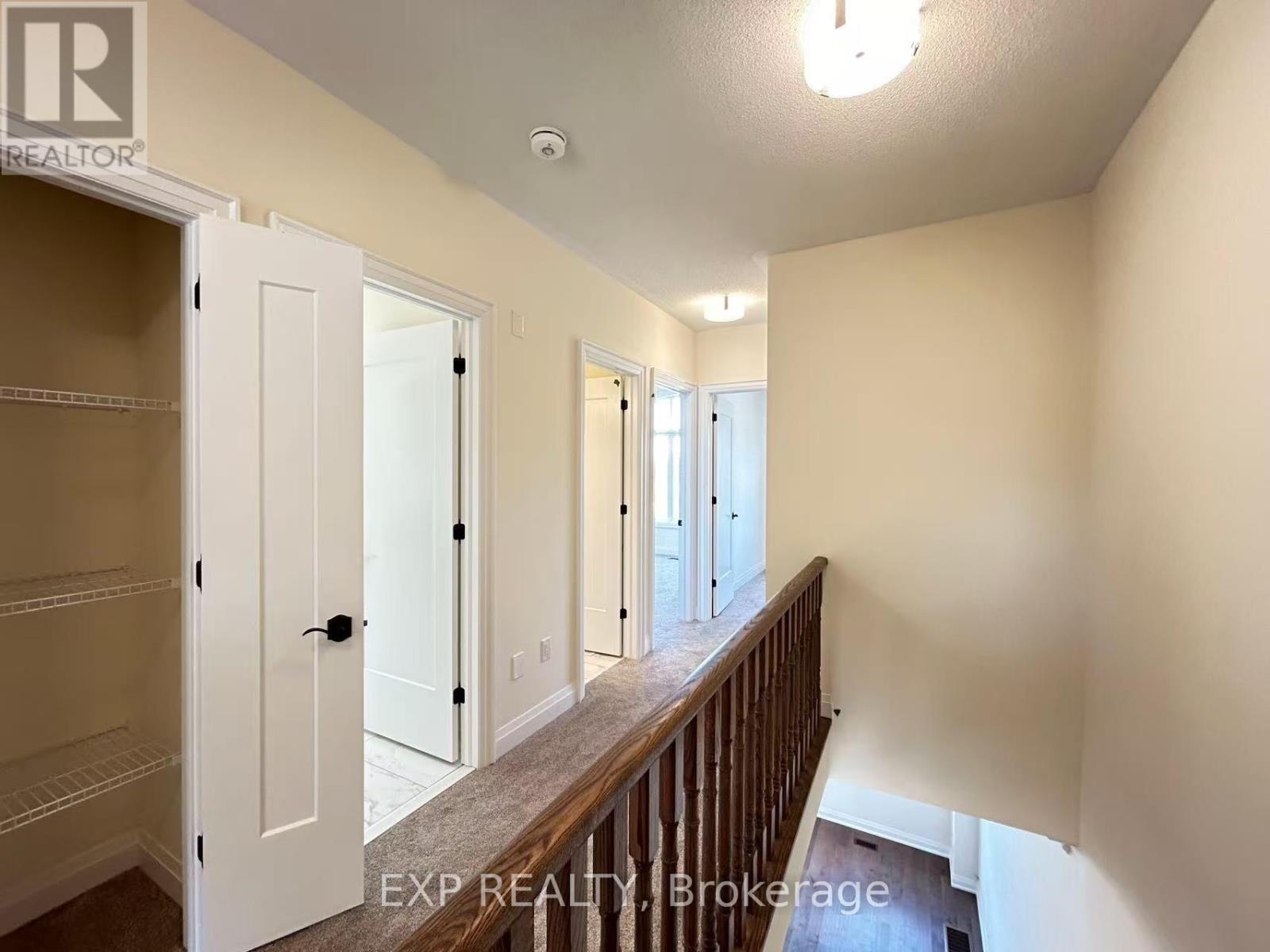 4255 Major Mackenzie Drive E, Markham, Ontario  L6C 3L5 - Photo 13 - N12816196