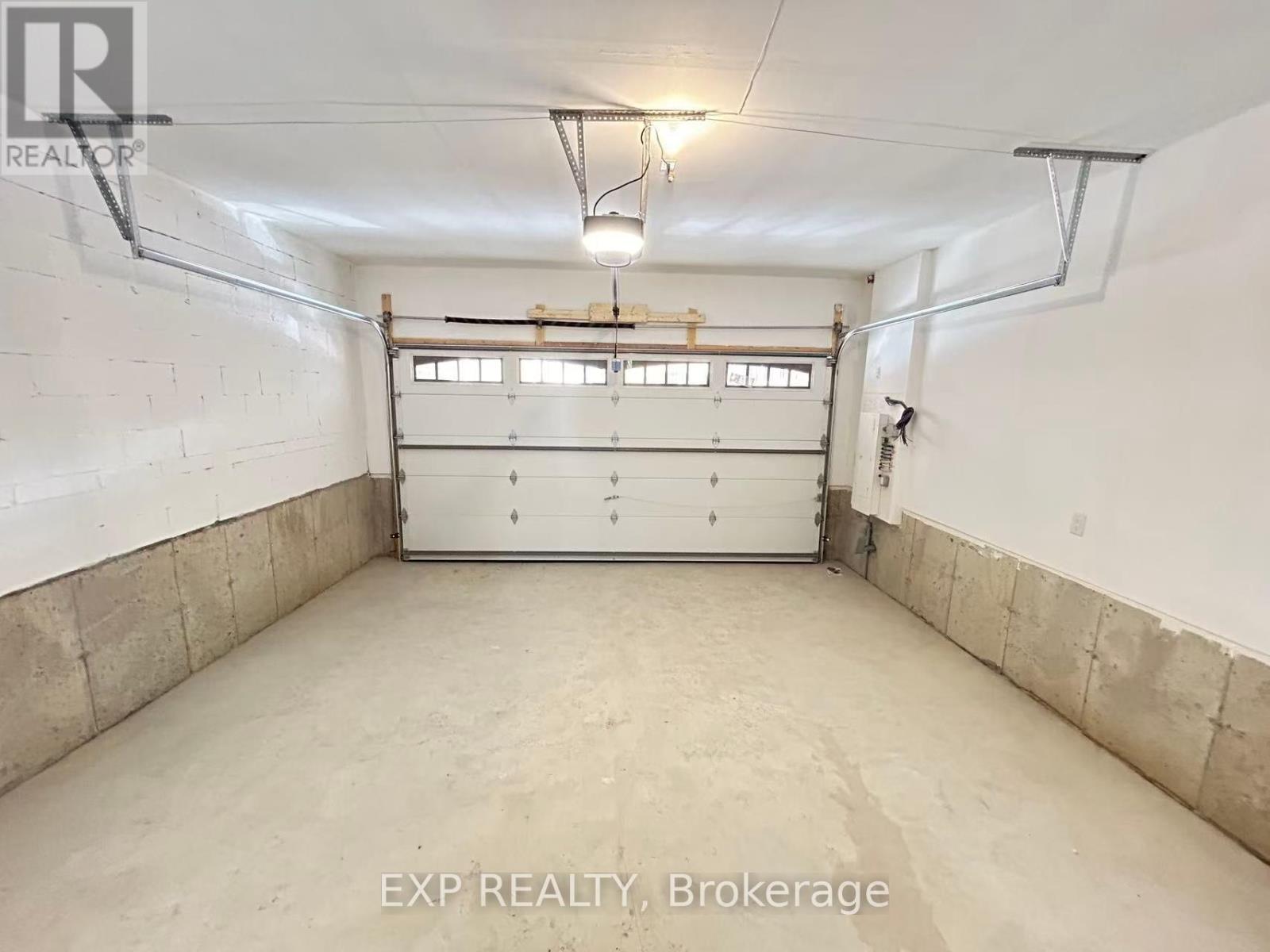 4255 Major Mackenzie Drive E, Markham, Ontario  L6C 3L5 - Photo 25 - N12816196