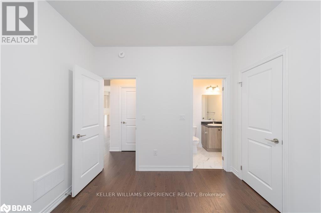 60 Gemini Drive, Barrie, Ontario  L9J 0C3 - Photo 9 - S12816114