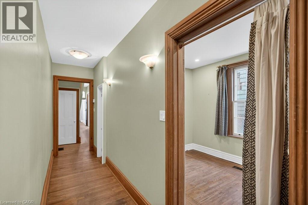 282 Main Street W, Hamilton, Ontario  L8P 1J8 - Photo 11 - 40807389