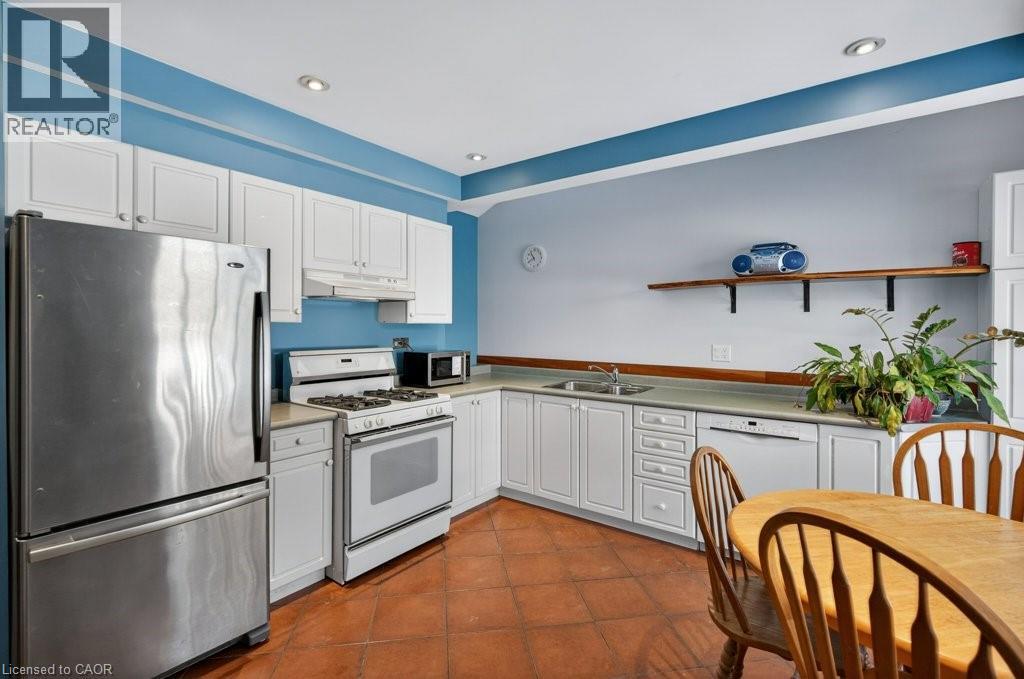 282 Main Street W, Hamilton, Ontario  L8P 1J8 - Photo 8 - 40807389