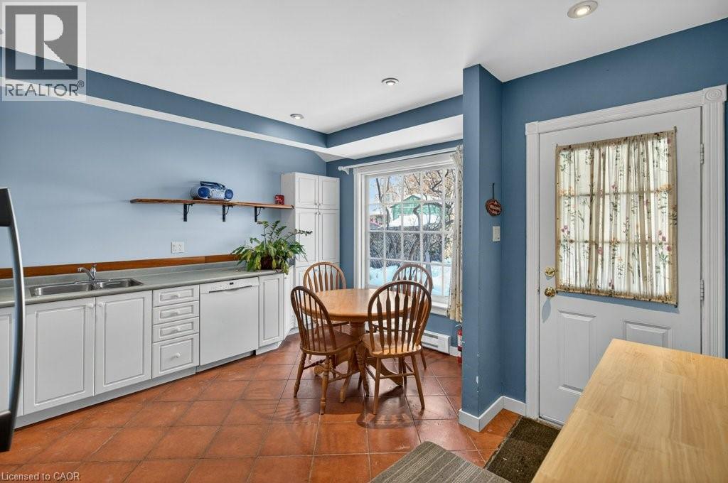 282 Main Street W, Hamilton, Ontario  L8P 1J8 - Photo 7 - 40807378