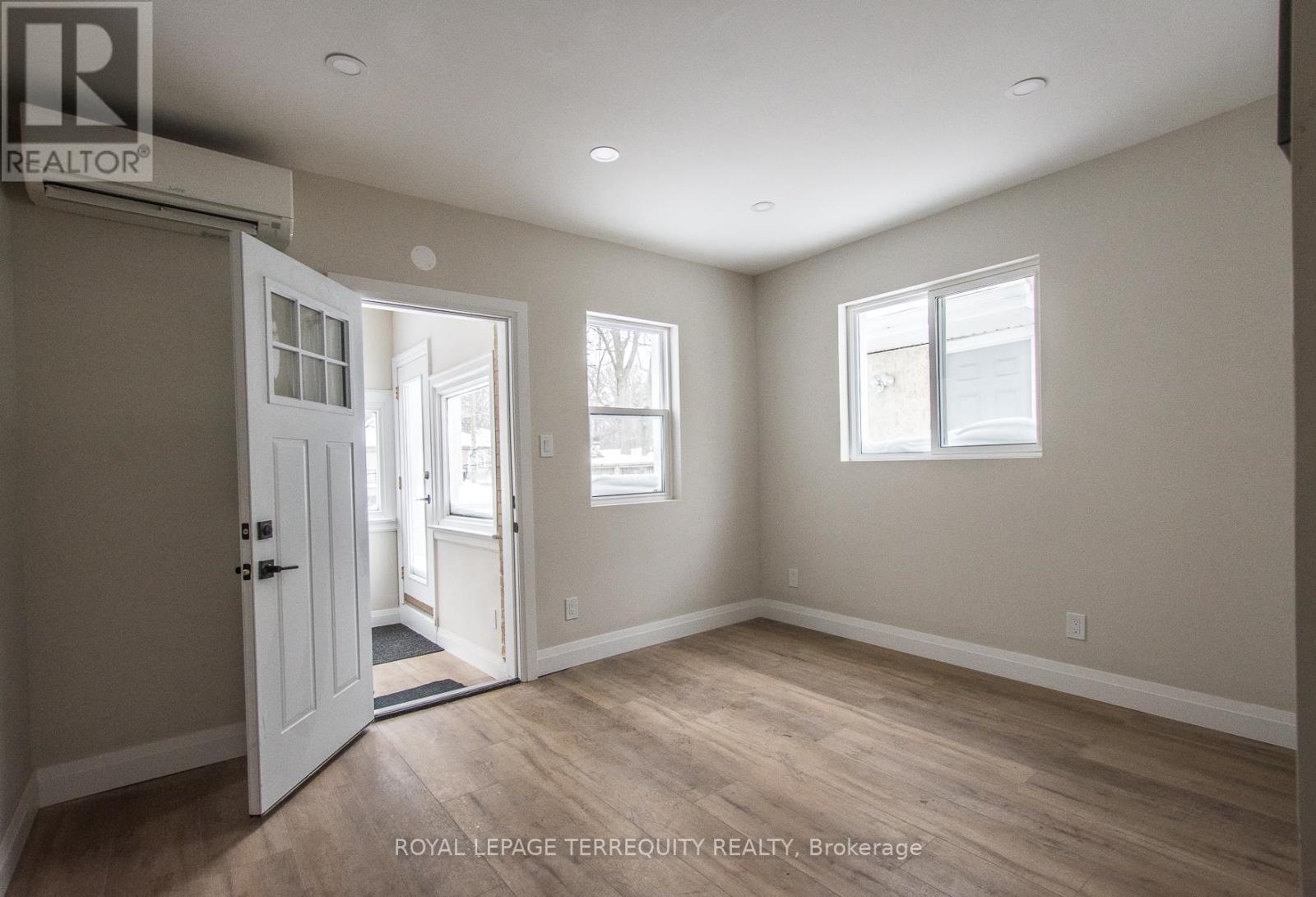 A1 - 3042 Bloor Street W, Toronto (Kingsway South), Ontario  M8X 1C4 - Photo 14 - W12816082