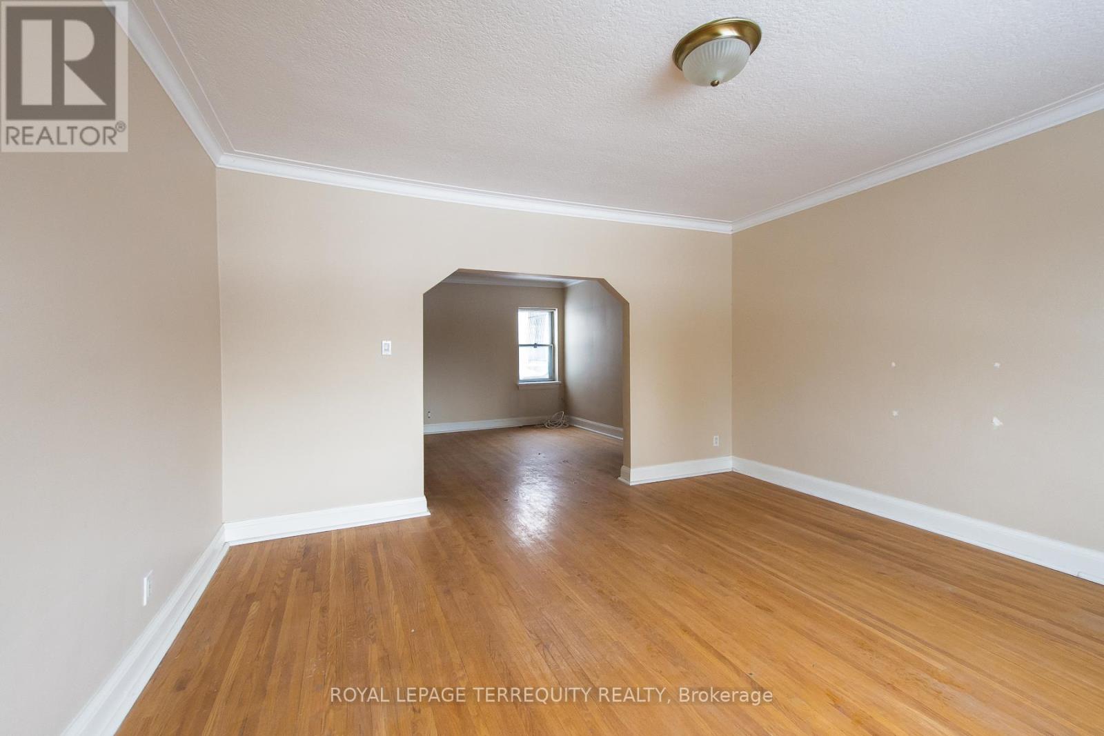 A1 - 3042 Bloor Street W, Toronto (Kingsway South), Ontario  M8X 1C4 - Photo 8 - W12816082