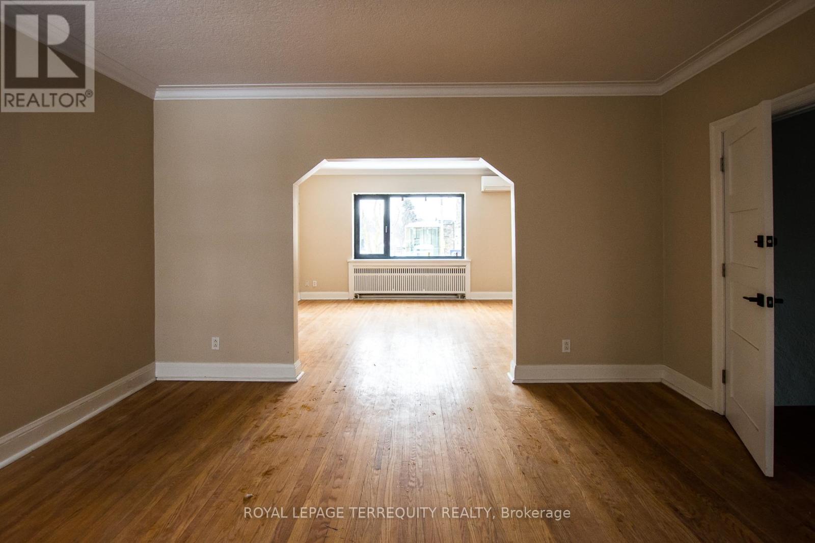 A1 - 3042 Bloor Street W, Toronto (Kingsway South), Ontario  M8X 1C4 - Photo 9 - W12816082