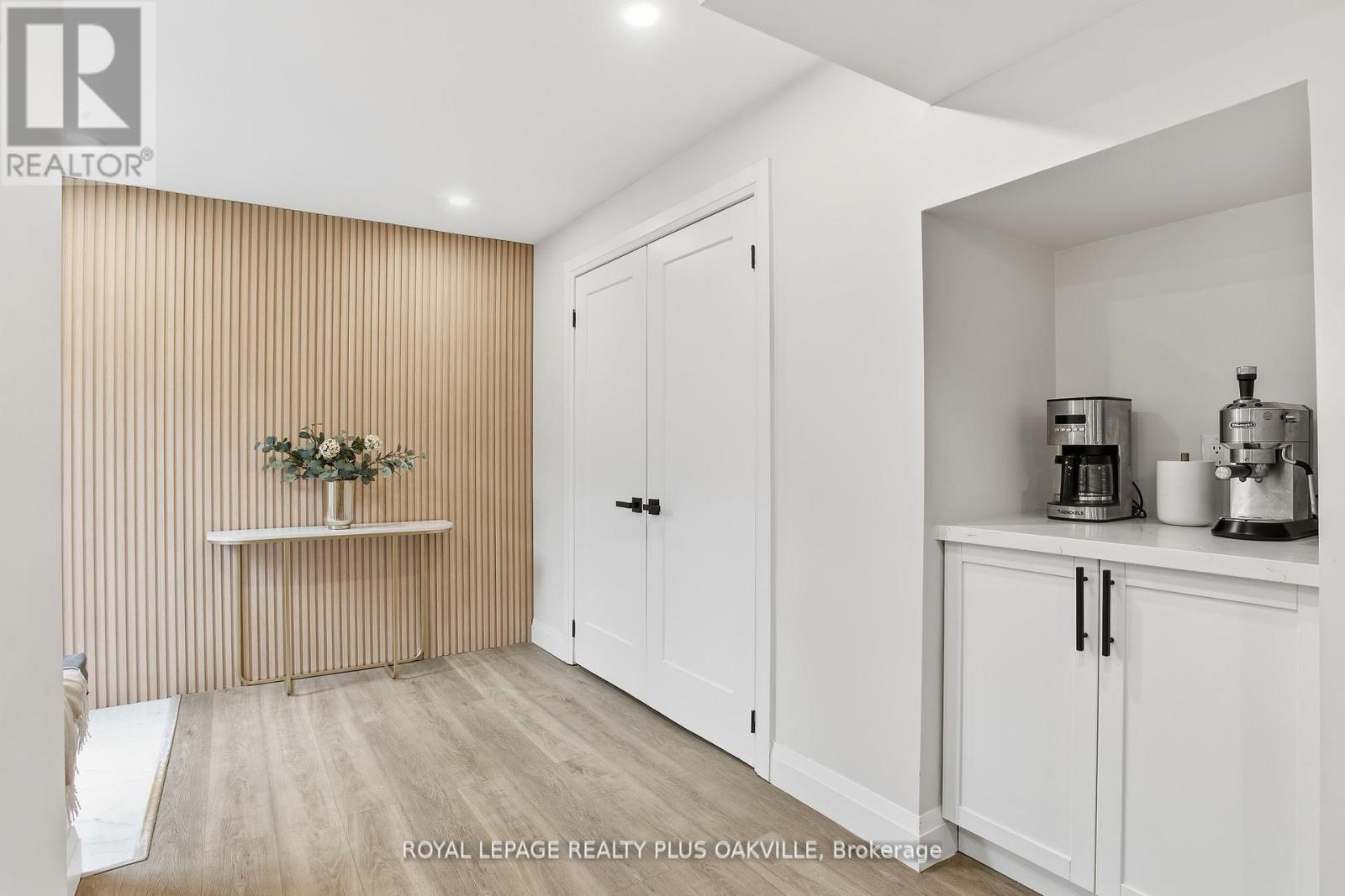 3488 Rebecca Street, Oakville, Ontario  L6L 6X9 - Photo 34 - W12816088