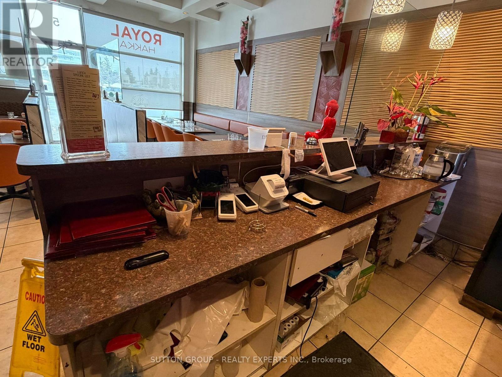 5 - 6990 Financial Drive, Mississauga, Ontario L5N 8J4 - Photo 2 - W12816130