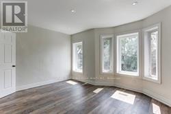 Upper - 190 Marion Street, Toronto, Ontario  M6R 1E8 - Photo 7 - W12816222