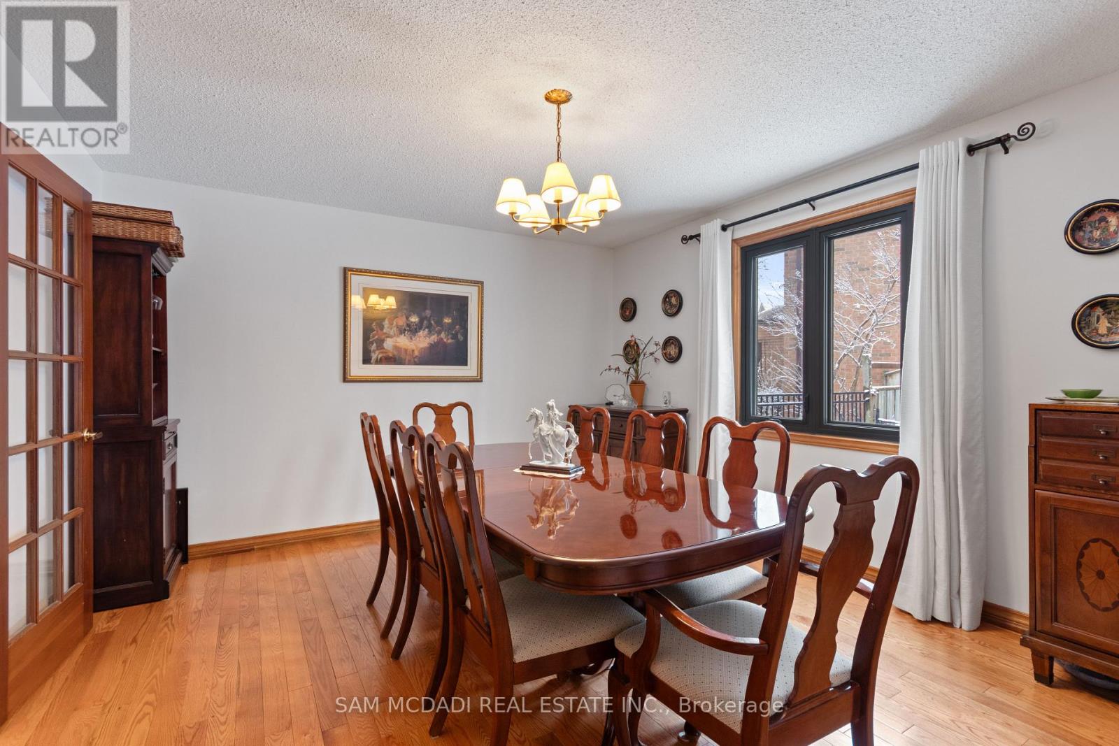 4175 Renoak Court, Mississauga, Ontario  L5C 4K2 - Photo 10 - W12816230