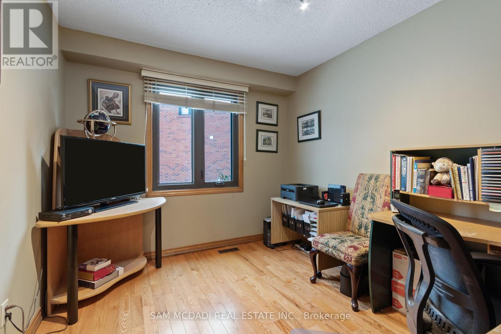 4175 Renoak Court, Mississauga, Ontario  L5C 4K2 - Photo 16 - W12816230