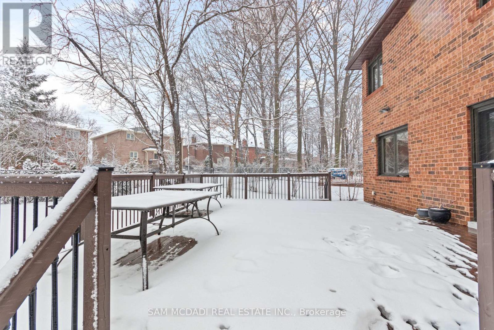 4175 Renoak Court, Mississauga, Ontario  L5C 4K2 - Photo 41 - W12816230