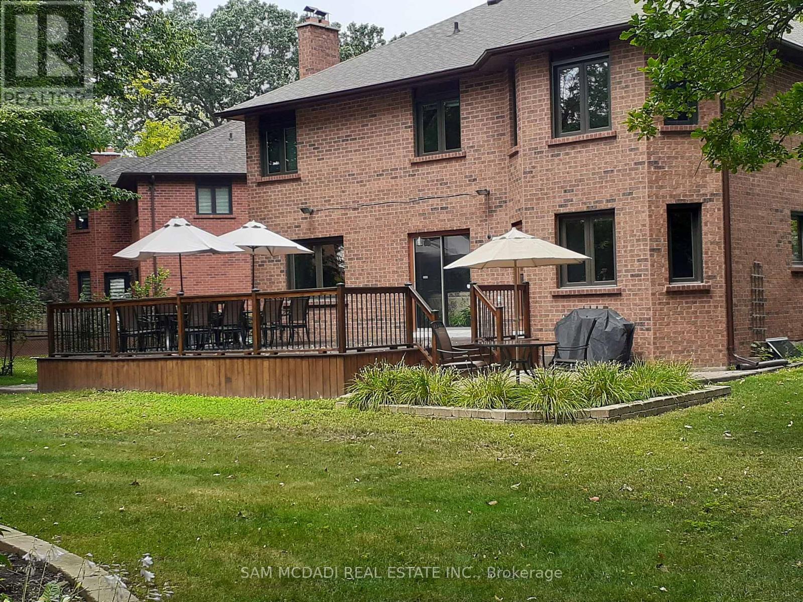 4175 Renoak Court, Mississauga, Ontario  L5C 4K2 - Photo 42 - W12816230