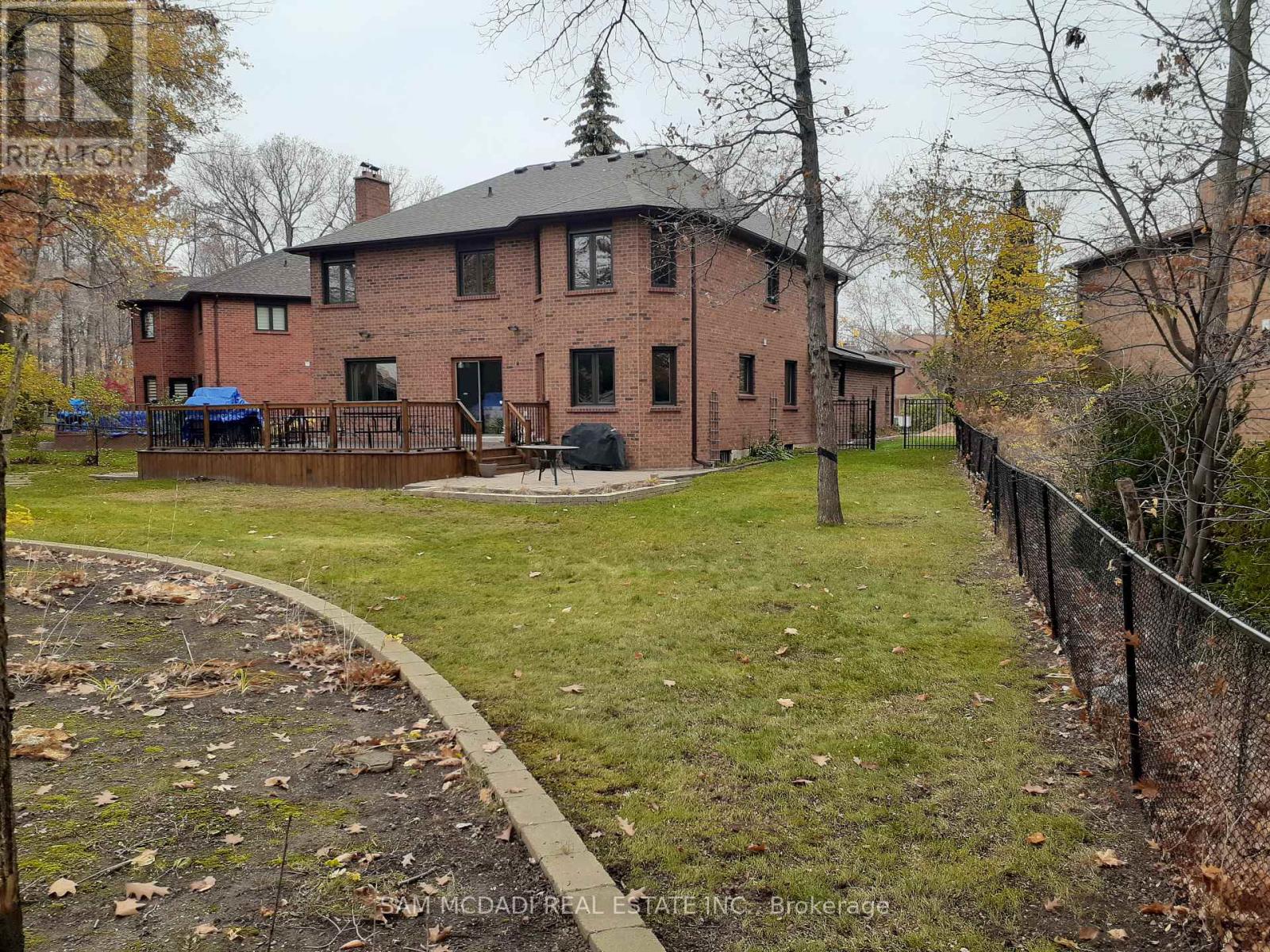 4175 Renoak Court, Mississauga, Ontario  L5C 4K2 - Photo 44 - W12816230