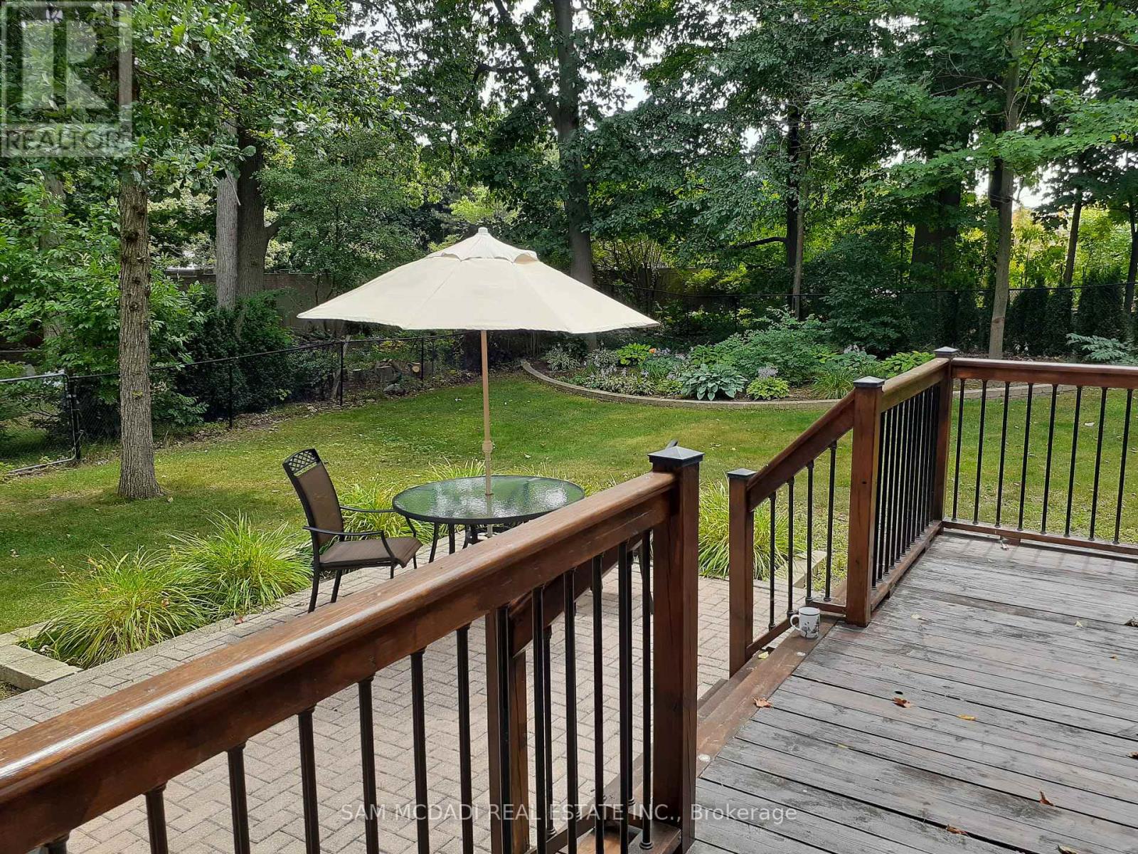 4175 Renoak Court, Mississauga, Ontario  L5C 4K2 - Photo 46 - W12816230