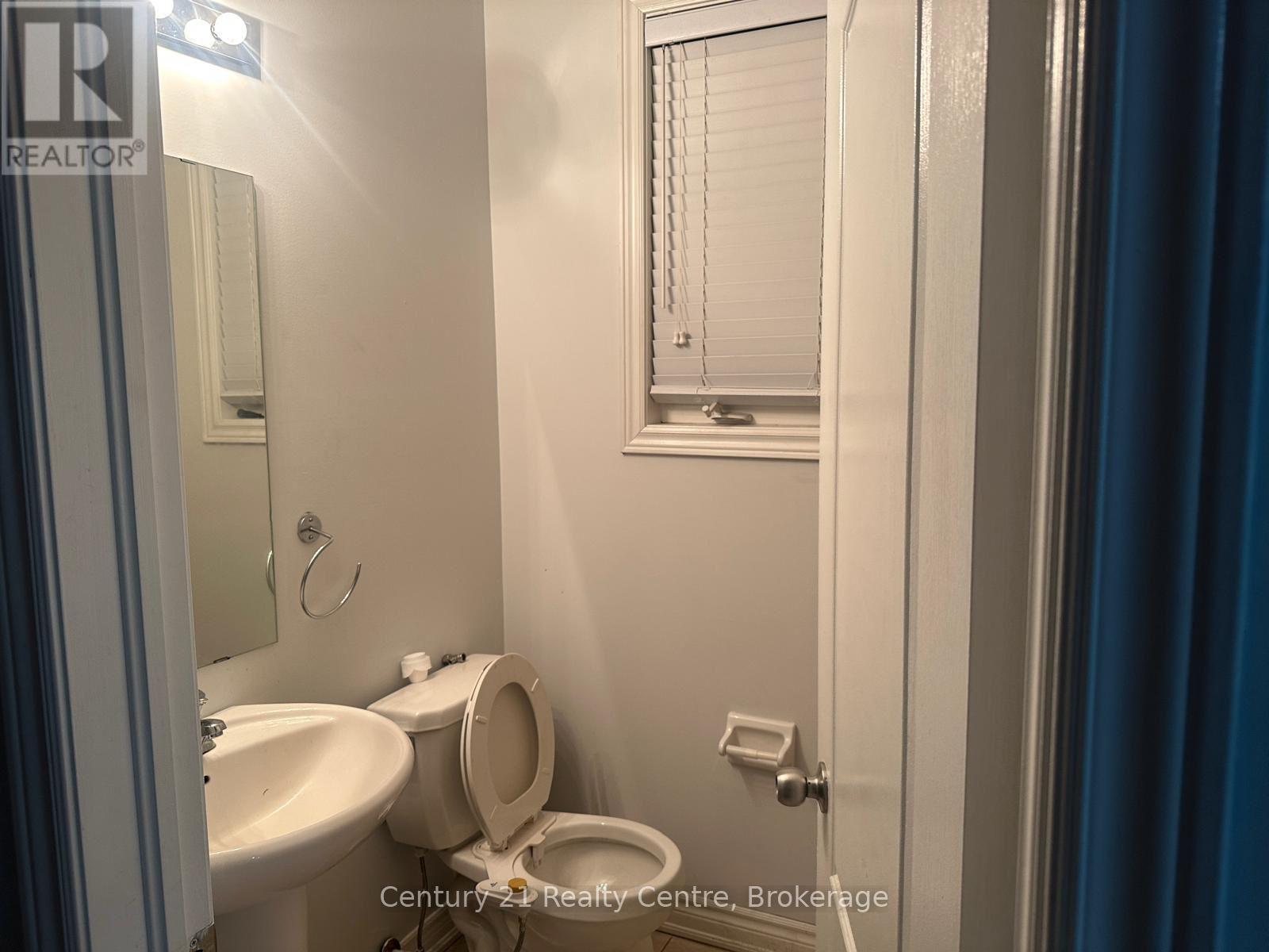 3 Almond Street, Brampton (Bram East), Ontario  L6P 3W2 - Photo 9 - W12816252