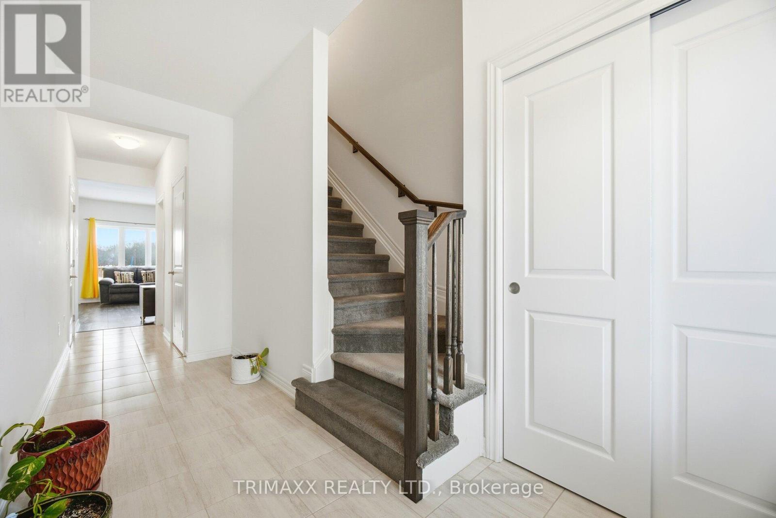 160 Sunflower Place, Welland, Ontario  L3C 0H9 - Photo 17 - X12816106