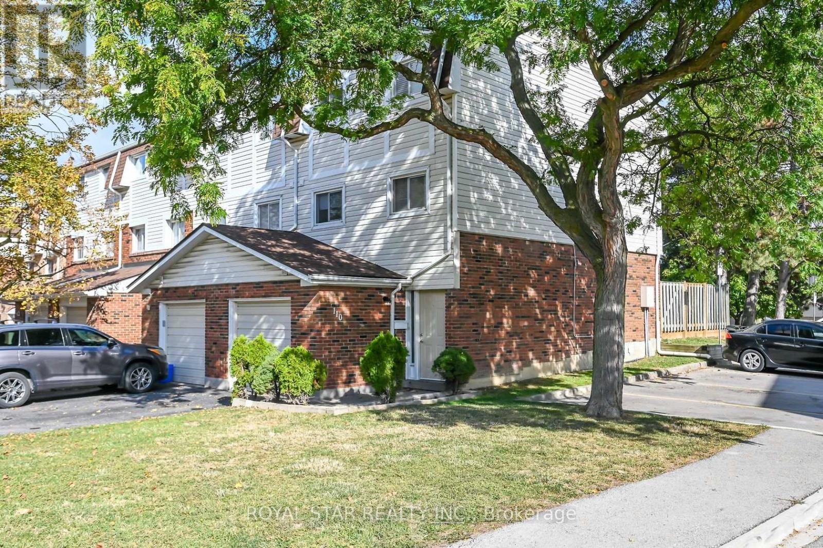 110 - 11 Harrisford Street, Hamilton (Red Hill), Ontario  L8K 6L7 - Photo 2 - X12816110