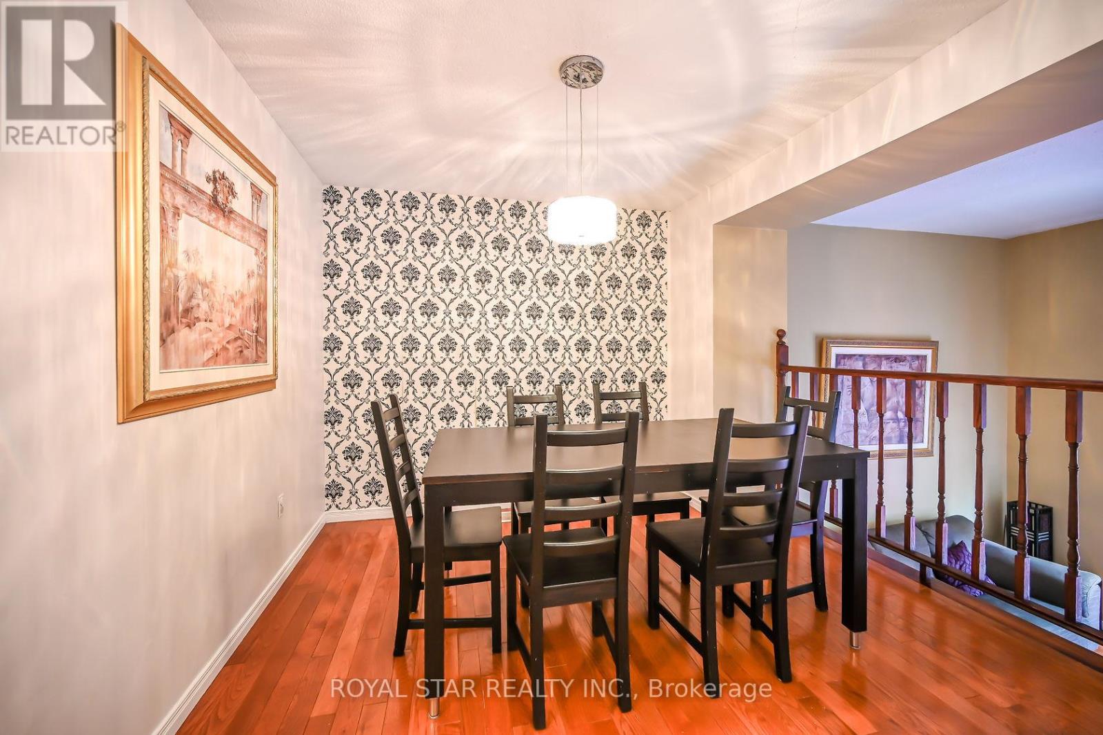 110 - 11 Harrisford Street, Hamilton (Red Hill), Ontario  L8K 6L7 - Photo 7 - X12816110