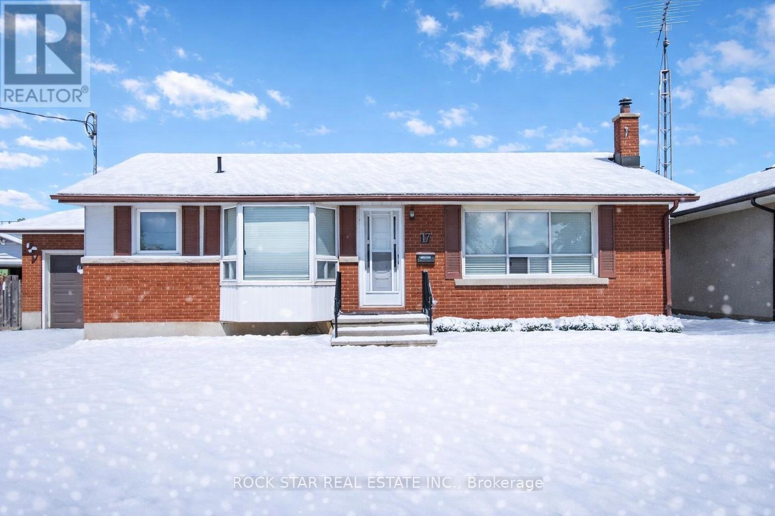Lower - 17 Ridgeview Avenue, St. Catharines, Ontario  L2M 6B2 - Photo 1 - X12816162