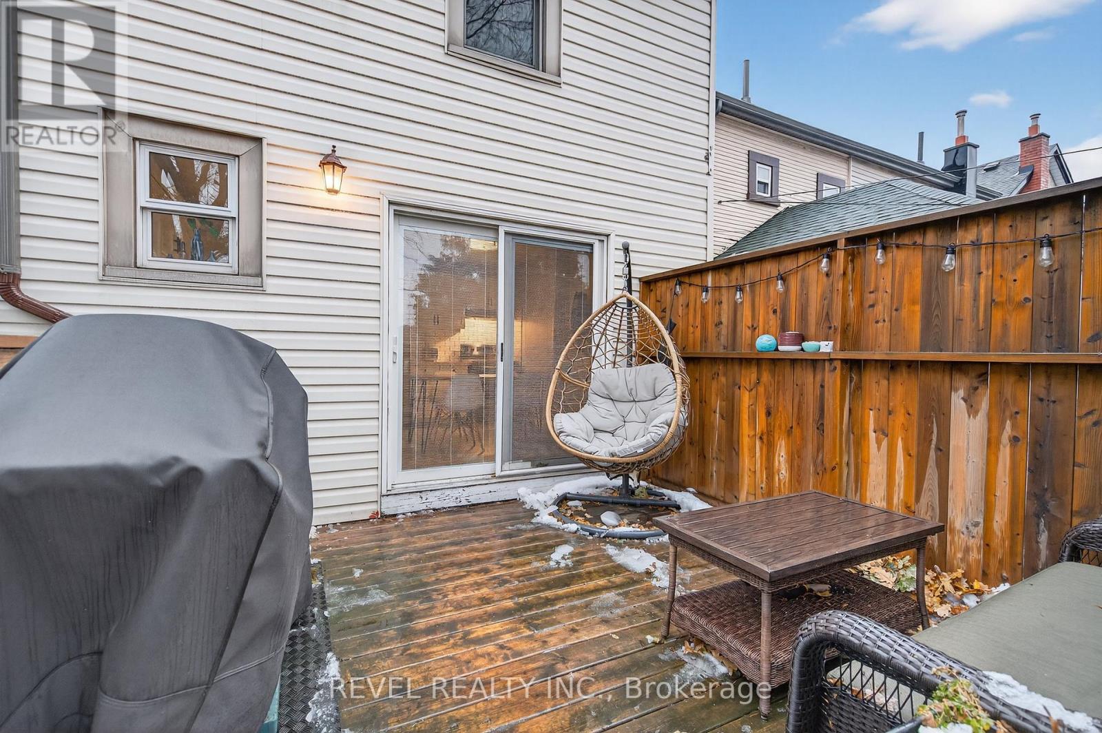 27 Mayflower Avenue, Hamilton, Ontario  L8L 2K5 - Photo 33 - X12816192