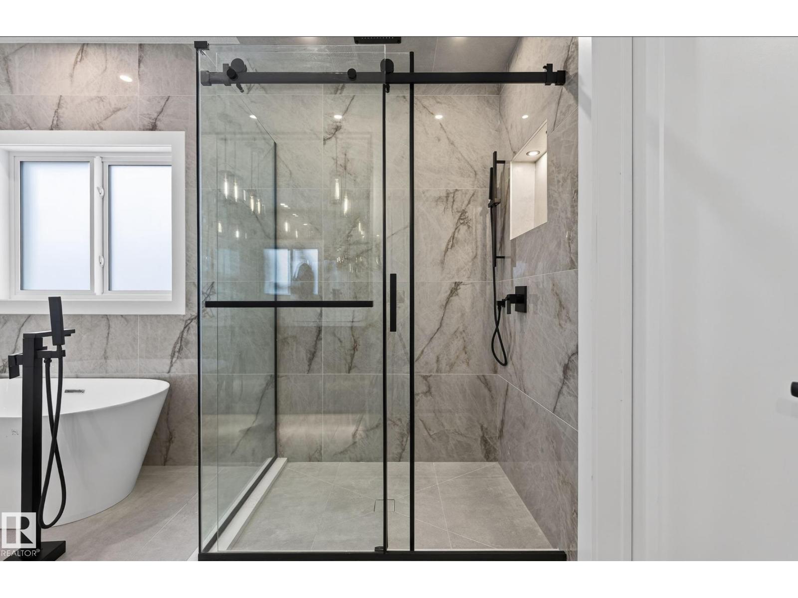 5820 110 St Nw, Edmonton, Alberta  T6H 3E3 - Photo 55 - E4471007