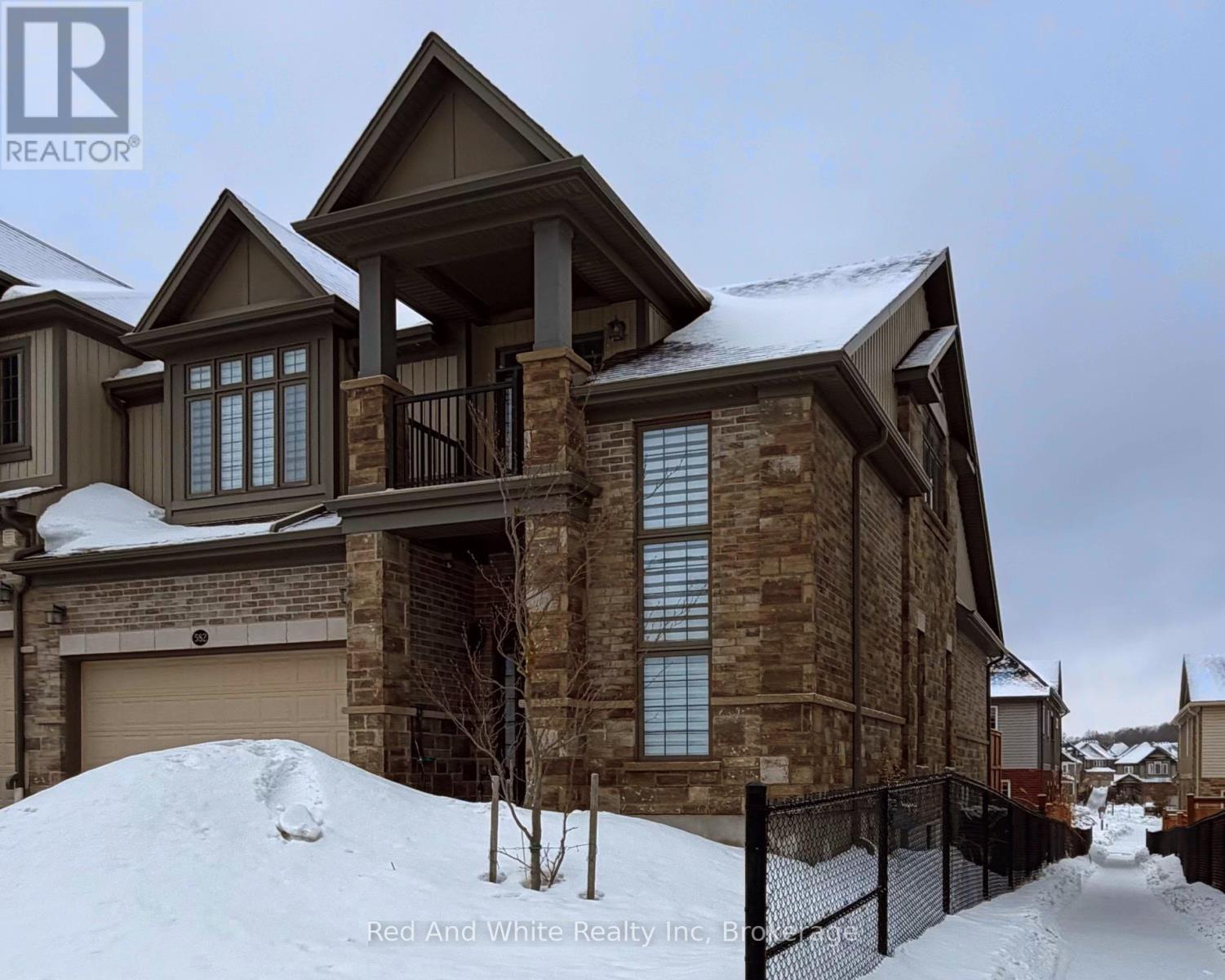 582 Mayapple Street, Waterloo, Ontario  N2V 0E3 - Photo 2 - X12816306