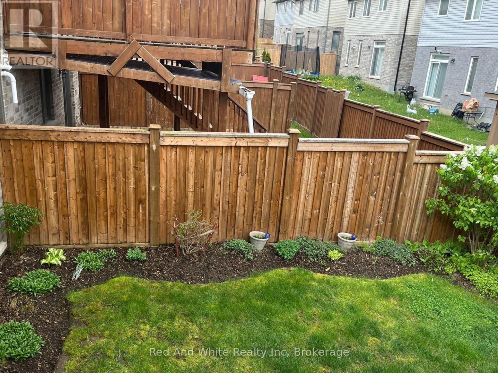 582 Mayapple Street, Waterloo, Ontario  N2V 0E3 - Photo 31 - X12816306