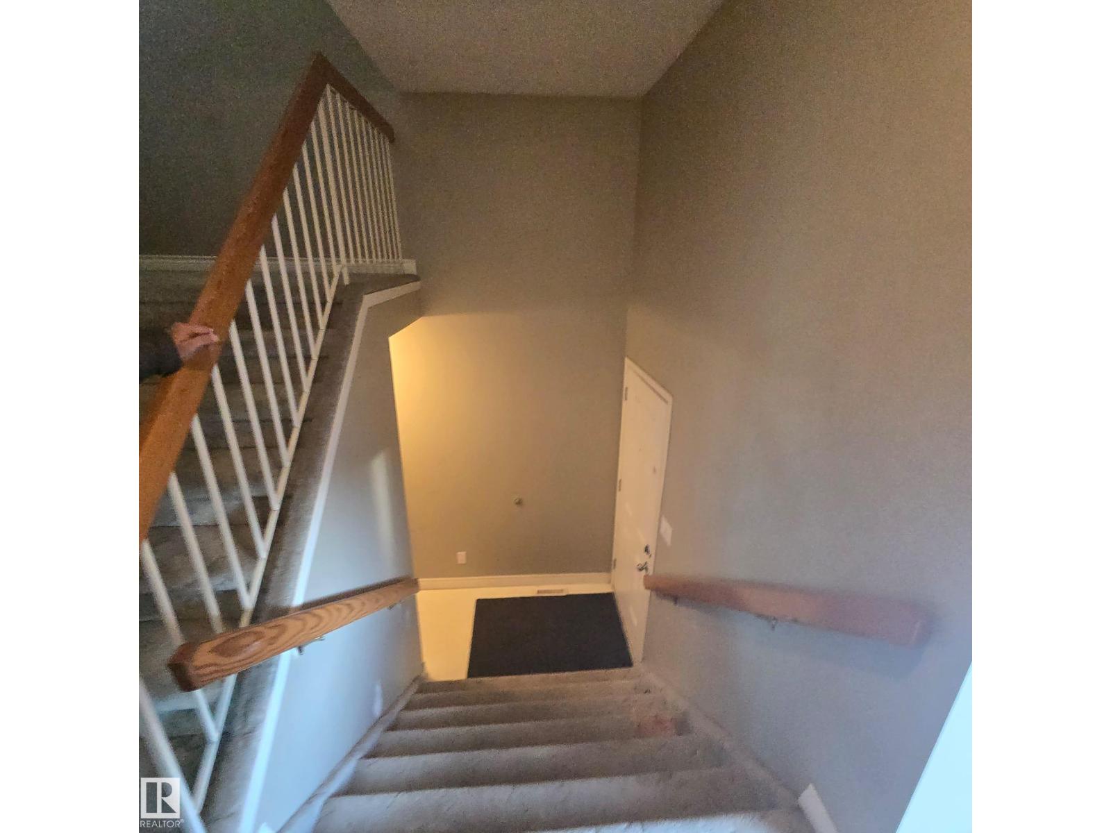 5462 38a Av Nw, Edmonton, Alberta T6L 2H4 - Photo 2 - E4470823