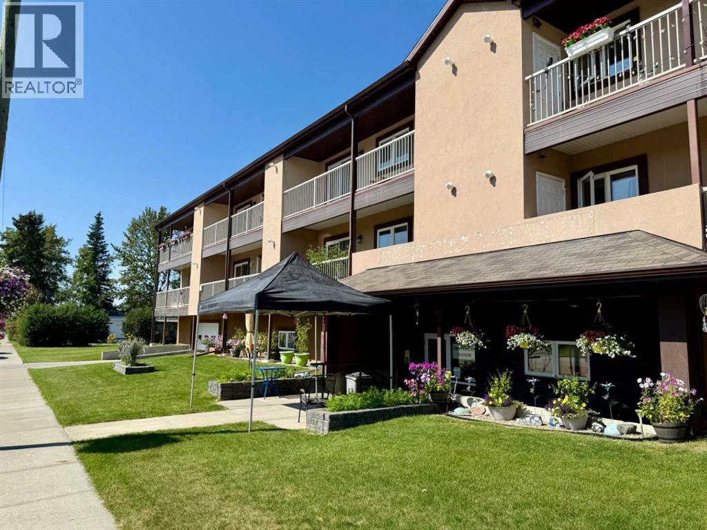 4816 50 Avenue, Breton, Alberta  T0C 0P0 - Photo 2 - A2254372