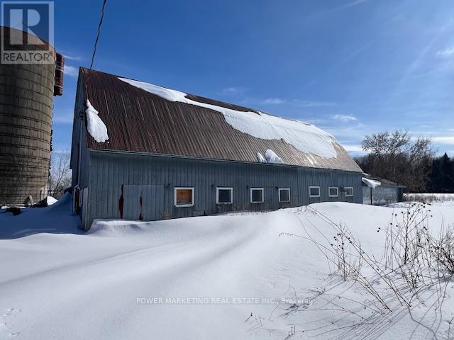 955 St Guillaume Road, Russell, Ontario  K0A 1W0 - Photo 9 - X12816346