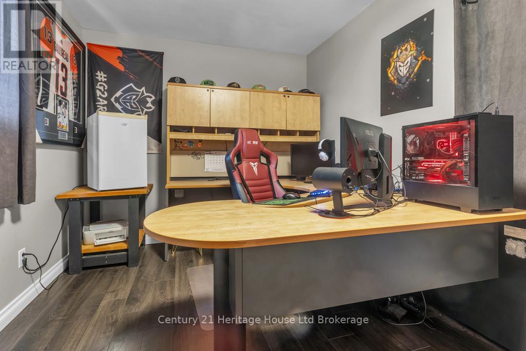 1 Fergusson Avenue, Ingersoll, Ontario  N5C 1E3 - Photo 20 - X12816238