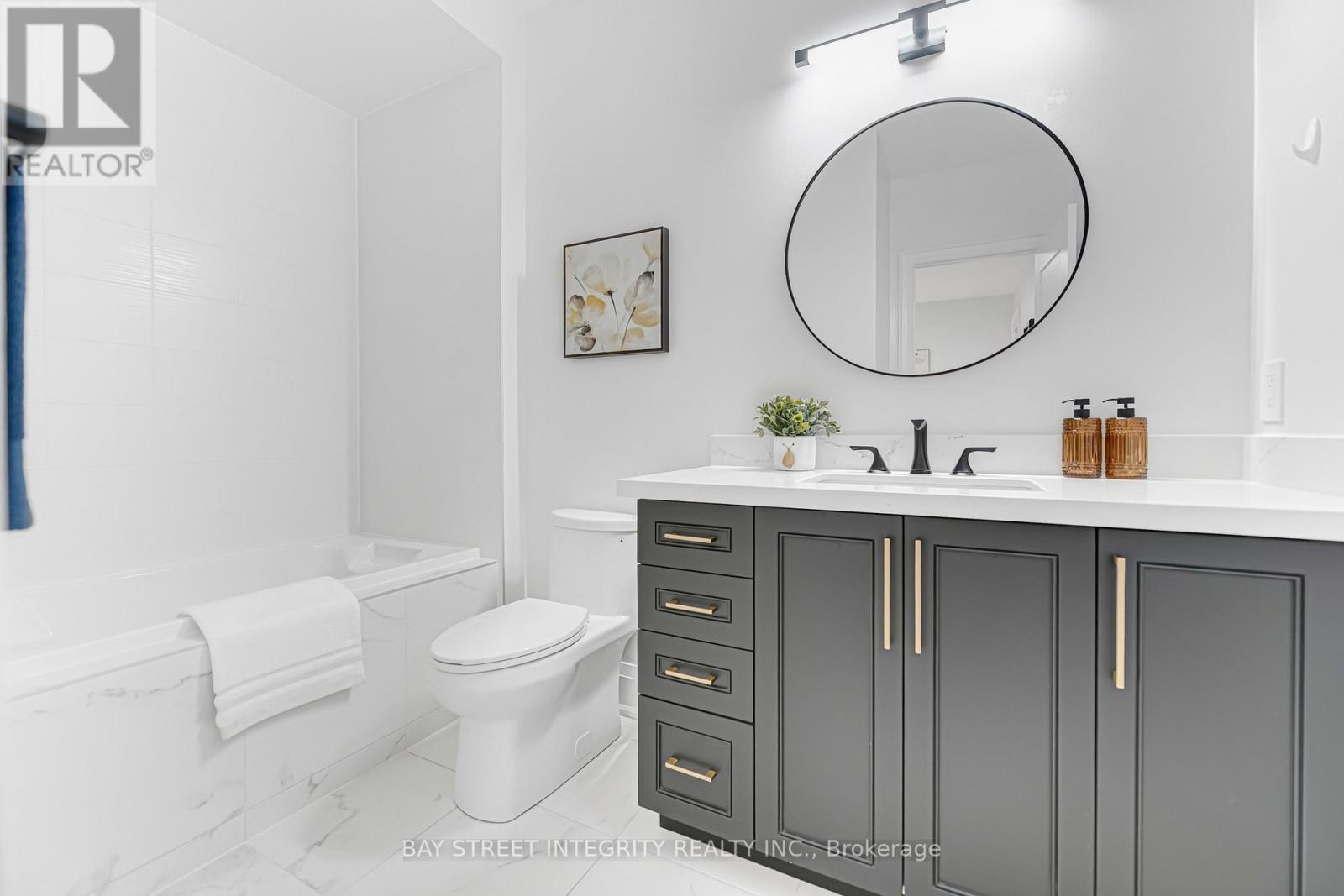 118 Milky Way Drive, Richmond Hill, Ontario  L4C 4M8 - Photo 25 - N12809798