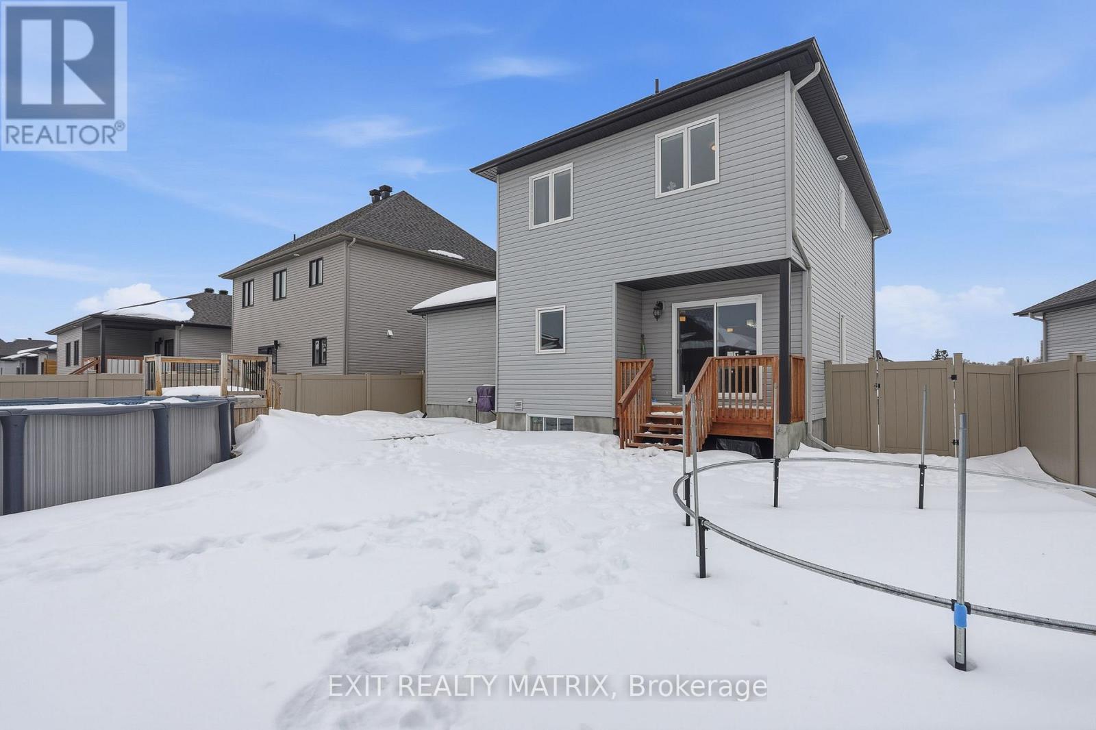 149 Lyon Street, Russell, Ontario  K0A 1W0 - Photo 27 - X12816154