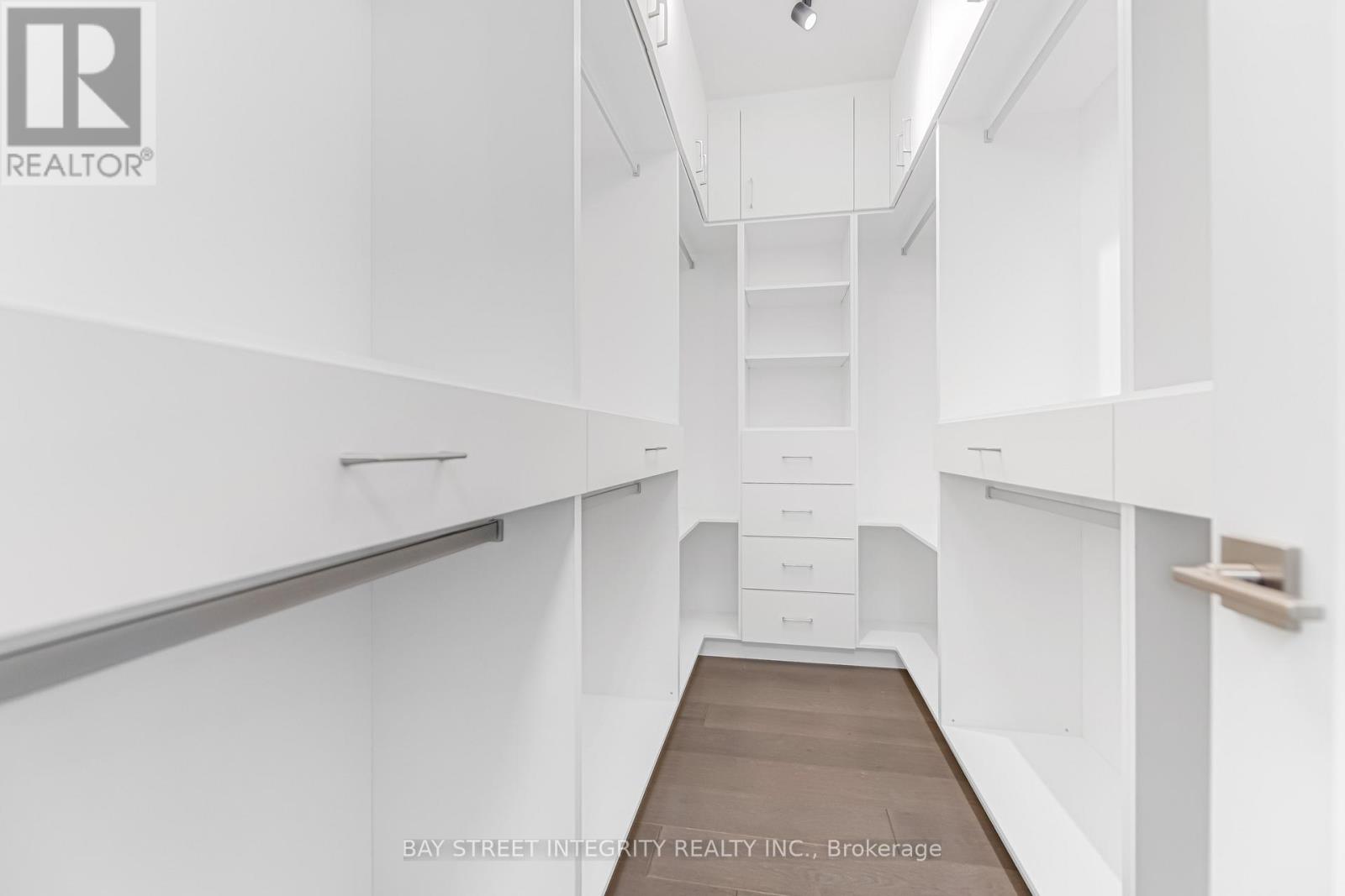 118 Milky Way Drive, Richmond Hill, Ontario  L4C 4M8 - Photo 19 - N12809798