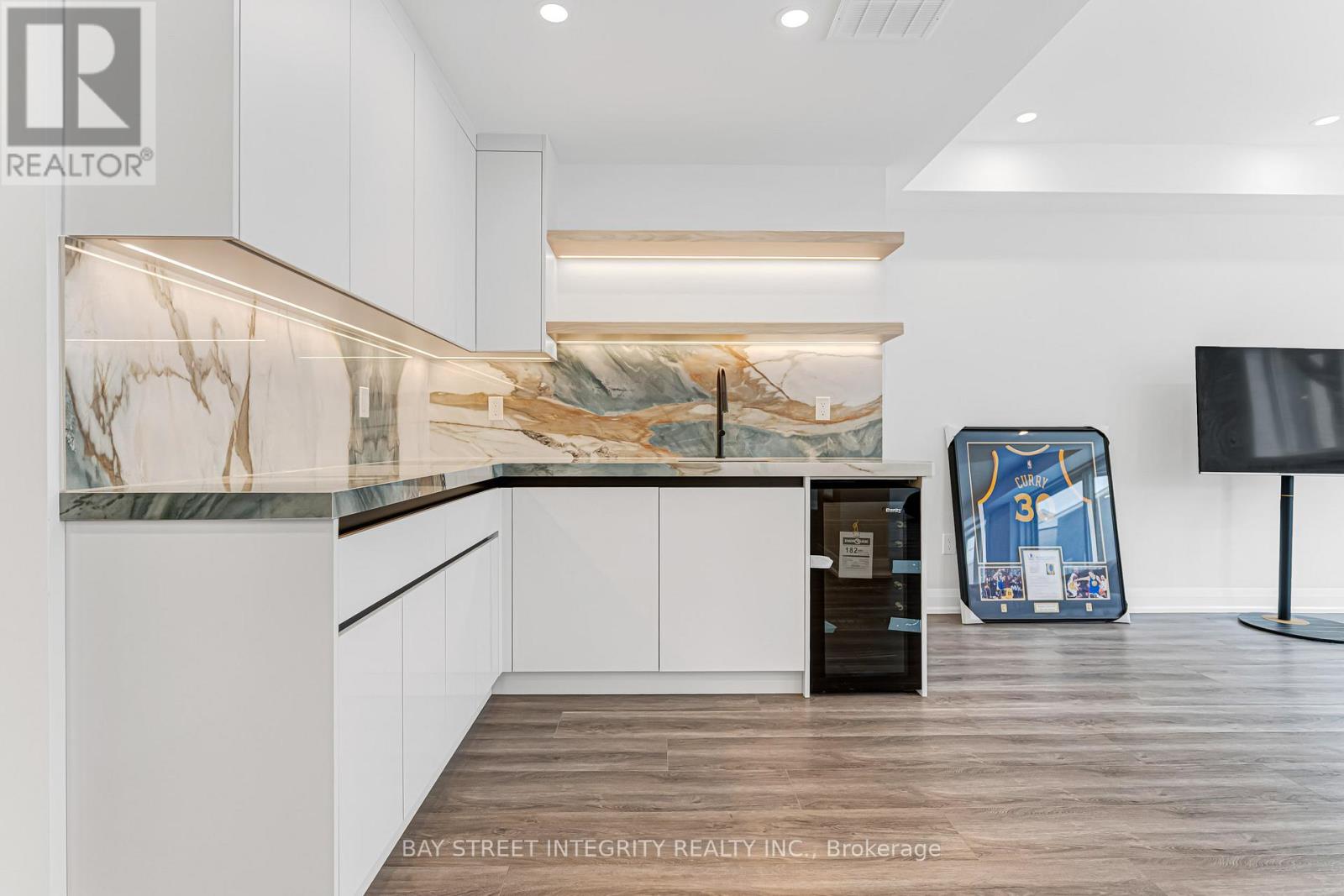 118 Milky Way Drive, Richmond Hill, Ontario  L4C 4M8 - Photo 28 - N12809798