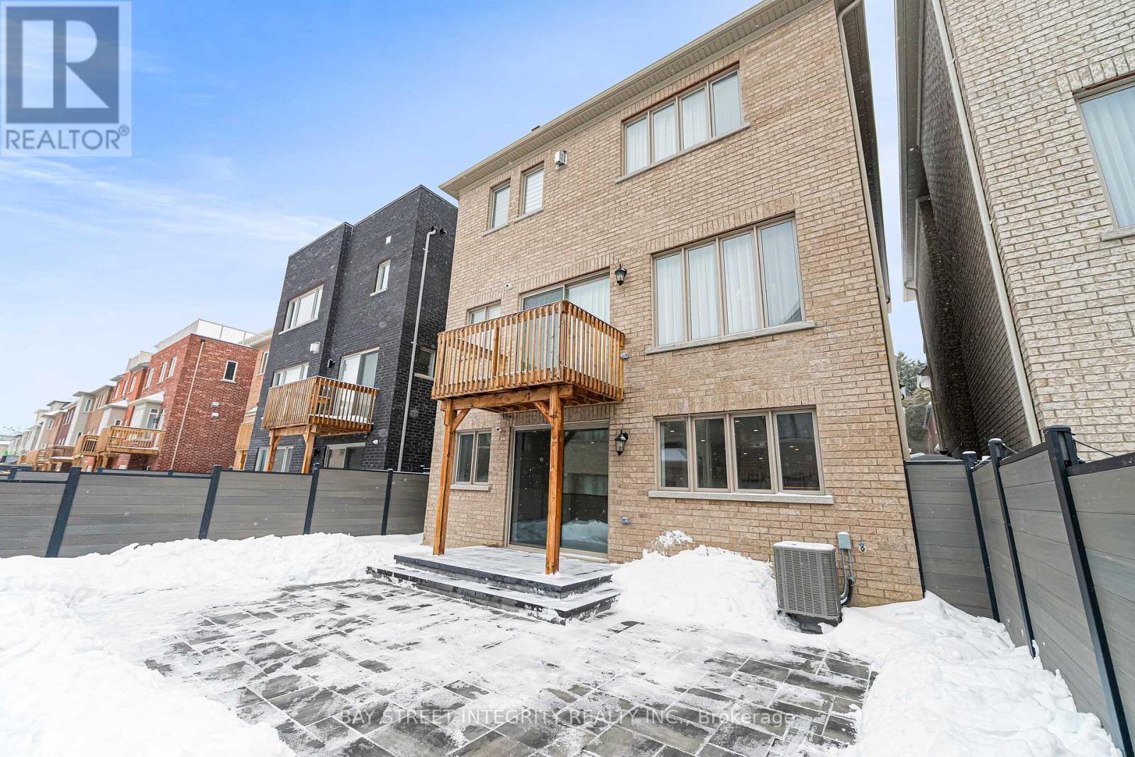 118 Milky Way Drive, Richmond Hill, Ontario  L4C 4M8 - Photo 32 - N12809798