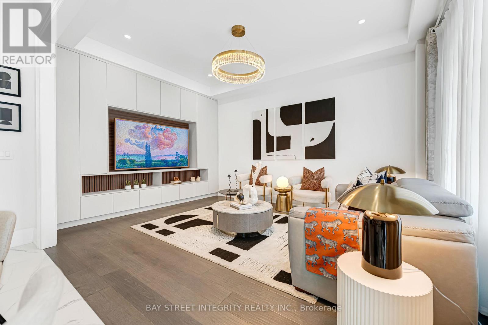 118 Milky Way Drive, Richmond Hill, Ontario  L4C 4M8 - Photo 2 - N12809798