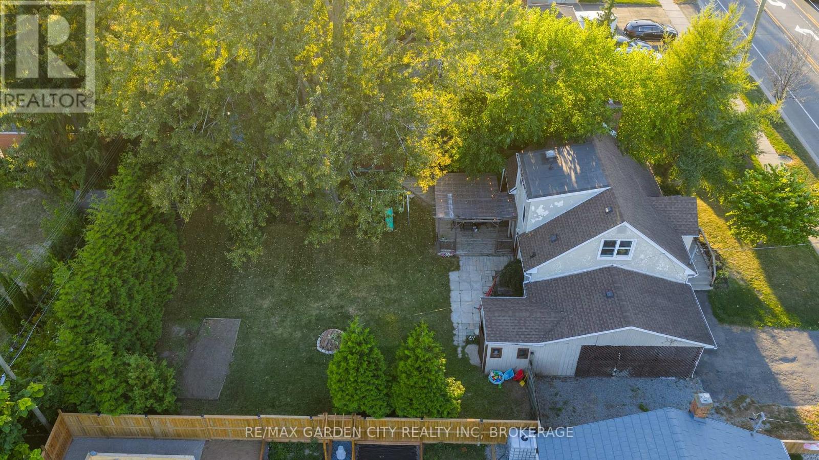 201 Thorold Road, Welland, Ontario L3C 3V9 - Photo 31 - X12816340