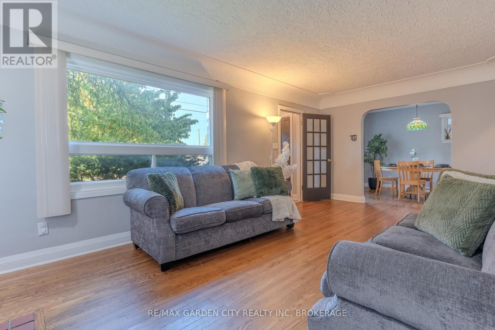 201 Thorold Road, Welland, Ontario L3C 3V9 - Photo 5 - X12816340