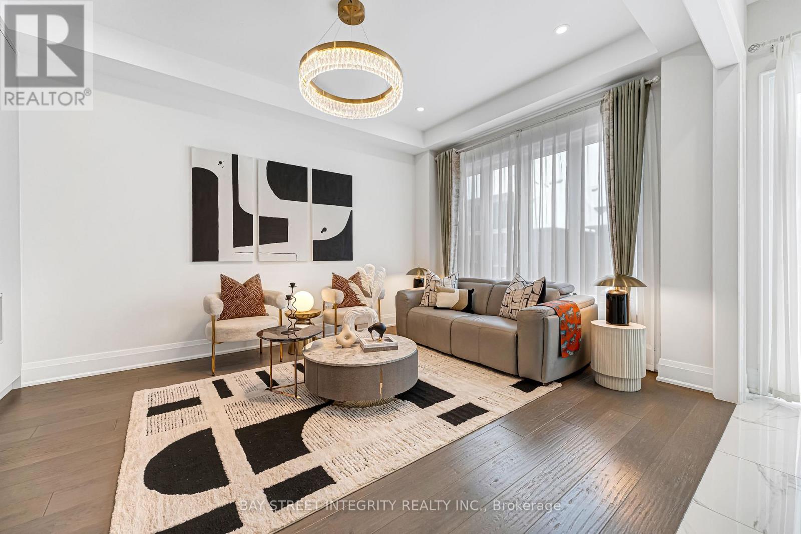 118 Milky Way Drive, Richmond Hill, Ontario  L4C 4M8 - Photo 13 - N12809798