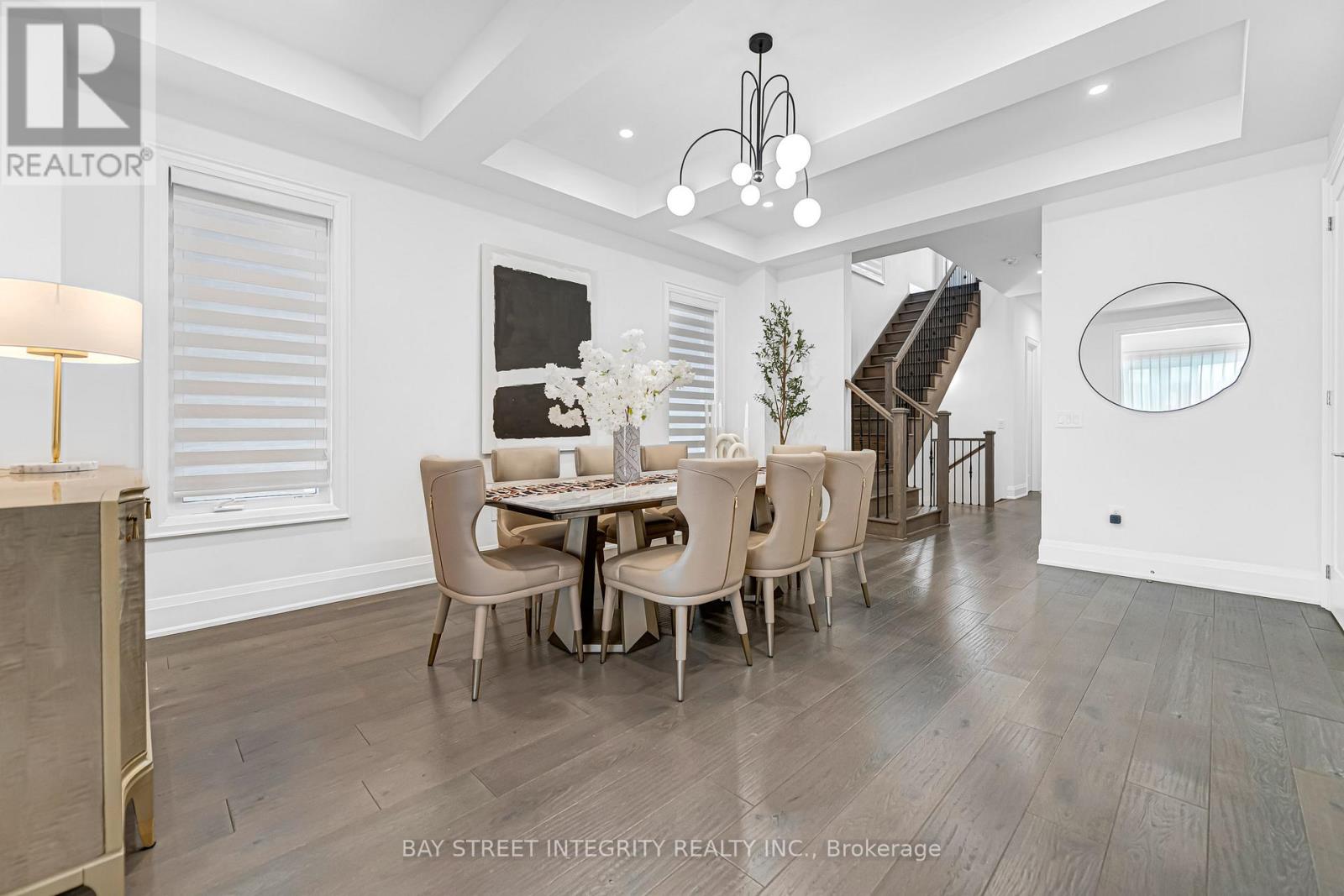 118 Milky Way Drive, Richmond Hill, Ontario  L4C 4M8 - Photo 14 - N12809798