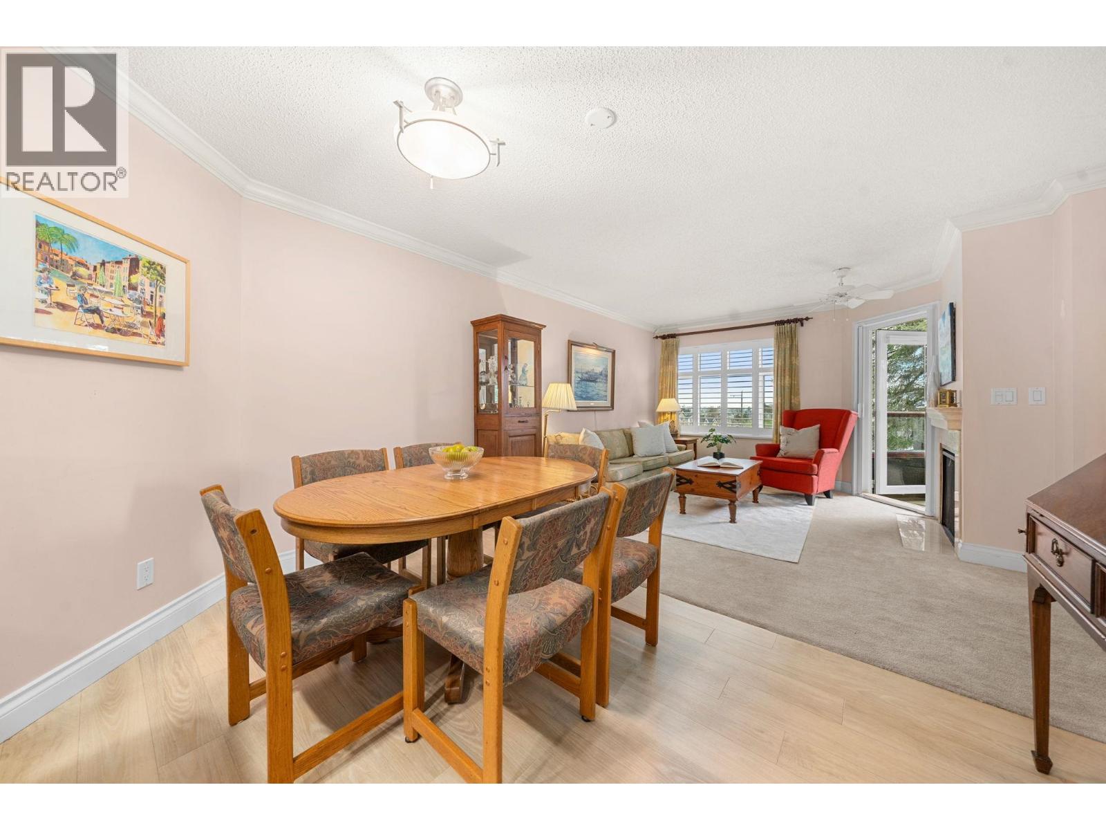 212 2800 Chesterfield Avenue, North Vancouver, British Columbia  V7N 4M1 - Photo 10 - R3093089