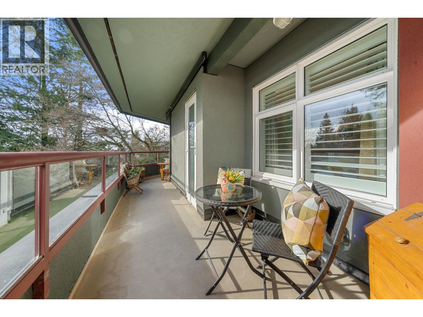 212 2800 Chesterfield Avenue, North Vancouver, British Columbia  V7N 4M1 - Photo 12 - R3093089